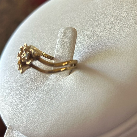 Vintage Avon Flower Brights Ring, size 5 EUC - Picture 4 of 10